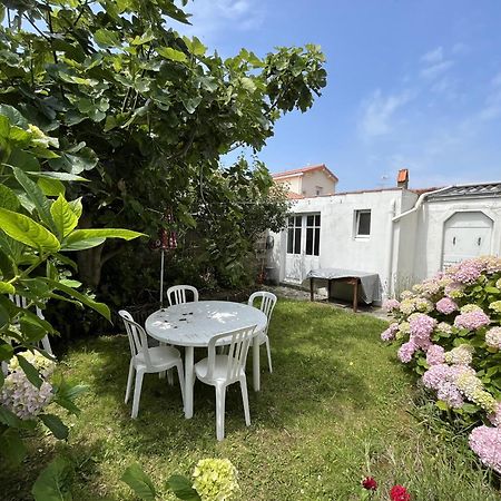 Maison Typique 30 S Proche Plage Saint-Gilles-Croix-de-Vie Exteriér fotografie